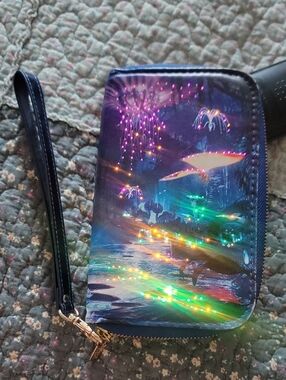 DISNEY Parks Avatar Pandora Light Up Wristlet clutch Wallet